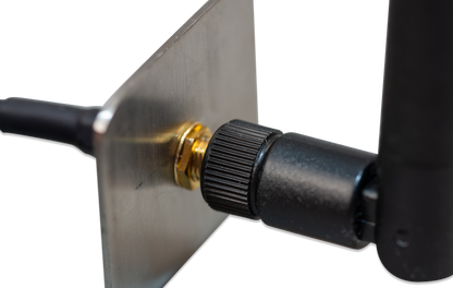 OUTDOOR LTE-M WALL-MOUNT ANTENNA