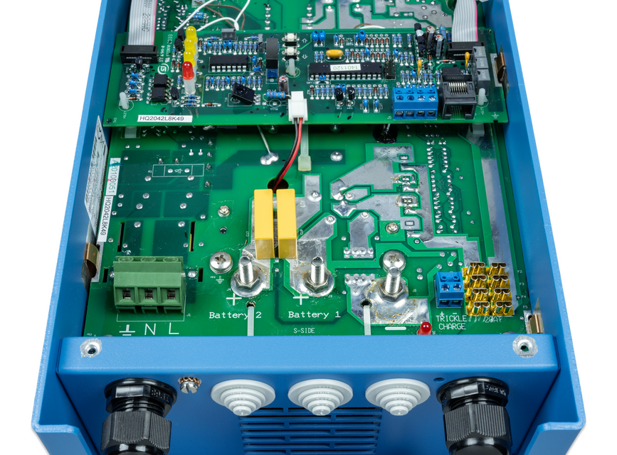 PHOENIX CHARGER 24/25 (2+1) 120-240V