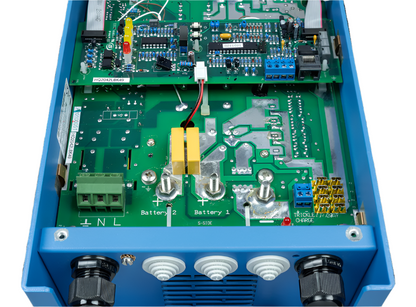 PHOENIX CHARGER 12V/50A (2+1) 240V