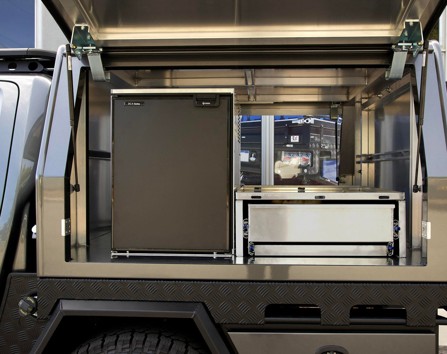 BUSHMAN DC130-X FRIDGE BOX