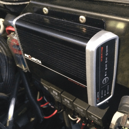 DEEP CYCLE 45A 3 STAGE DC-DC BATTERY CHARGER