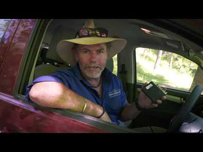 UHF390 UHF CB RADIO + ANU240 6.5 DBI ANTENNA OFFROAD PACK